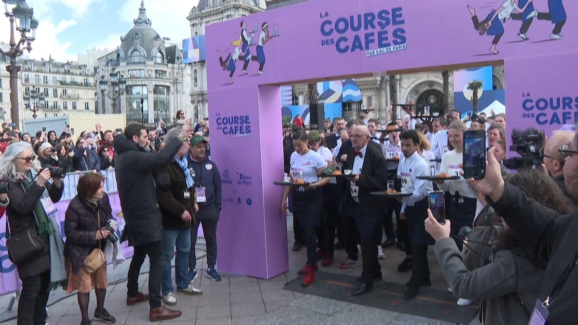 Paris' Speediest Servers Compete