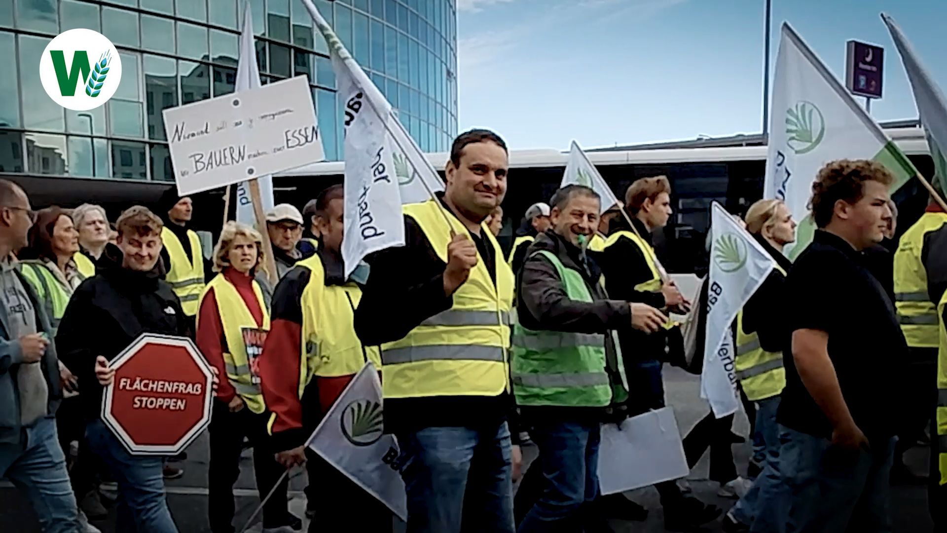 Video: Agrarministerkonferenz in Würzburg: Hunderte Bauern protestieren