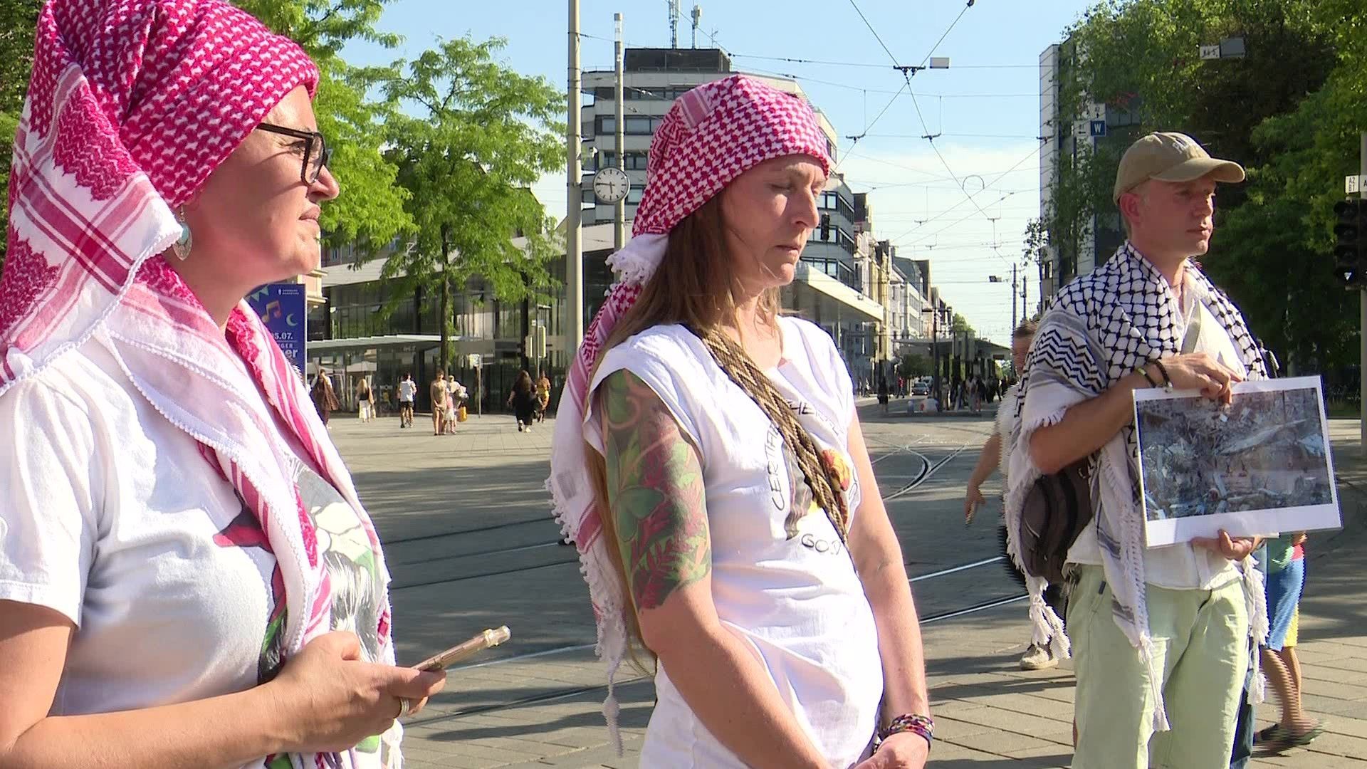 Video: Für Palästina – Mahnwache in Augsburg erinnert an Menschenrechte