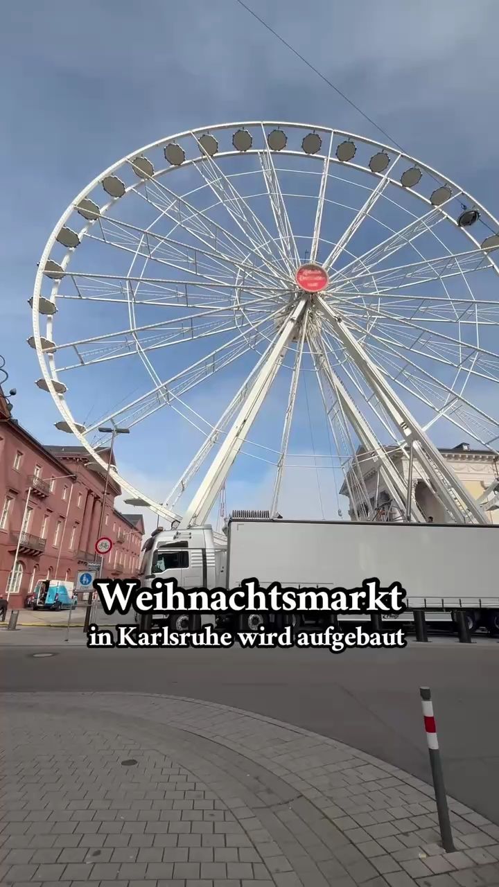 Video: Das Riesenrad ist da: Aufbau des Karlsruher Weihnachtsmarkts geht weiter