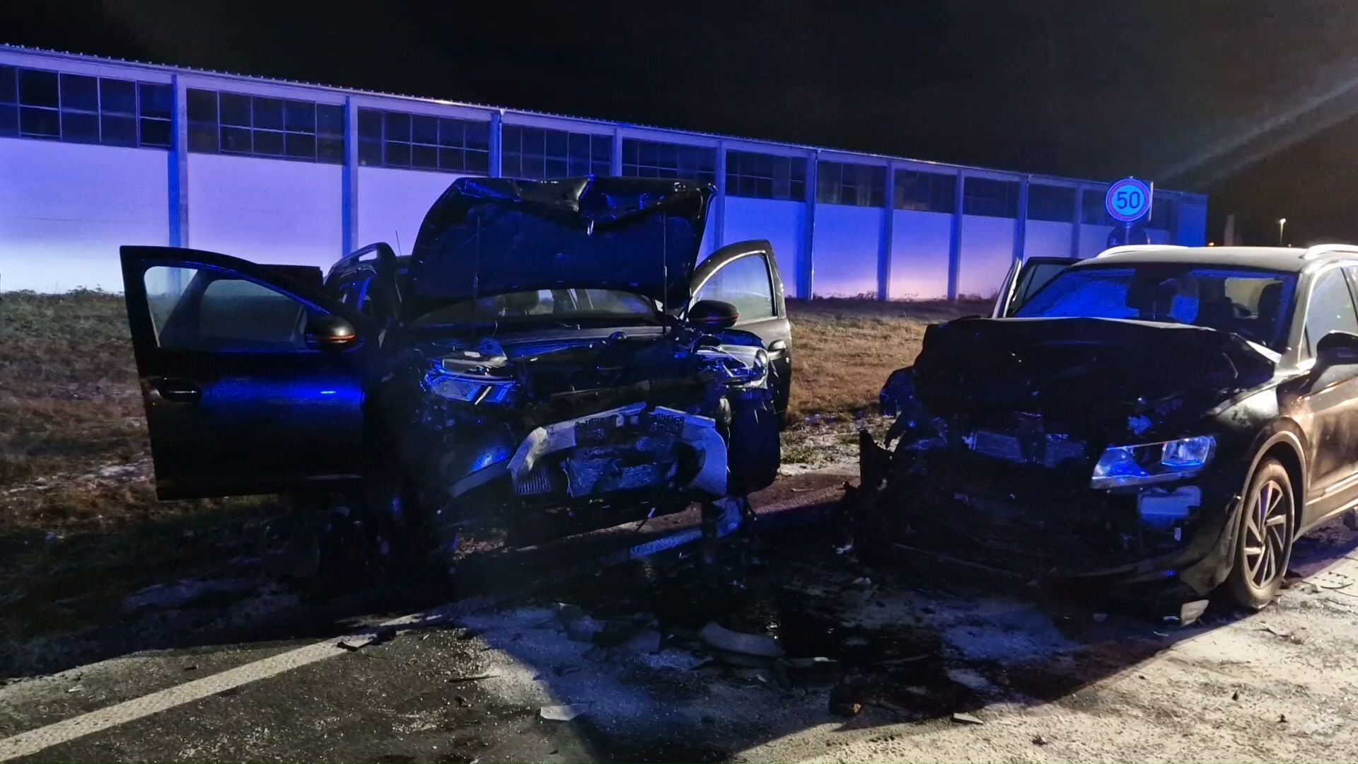 Video: Schwerer Glätteunfall in Willstätt