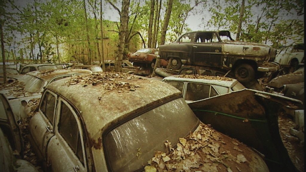 Car Cemetery in Switzerland (Episode 101)