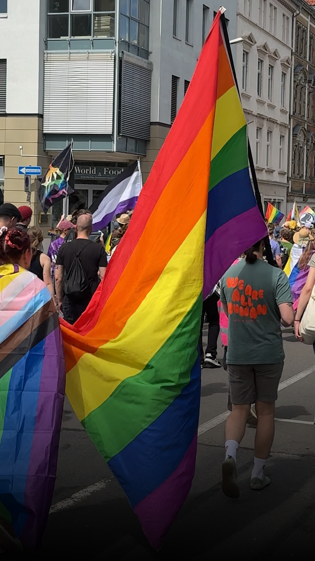So-bunt-war-der-CSD-in-Freiberg
