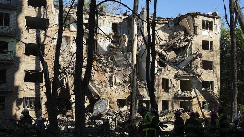 „Völlig zynische“ russische Angriffe töten mindestens neun Menschen in der Ukraine