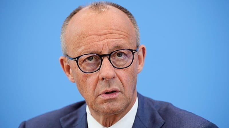 Video: Flucht nach vorn? Merz will Regierung umbilden und geht auf Distanz zu Spahn