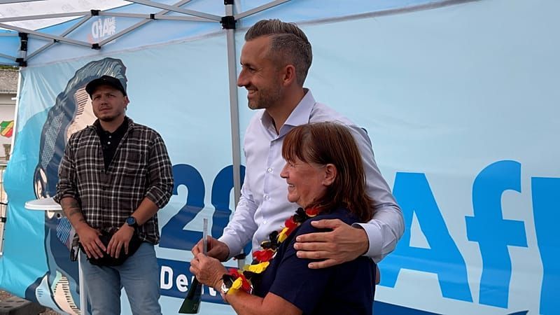 Video: Endspurt vor der Wahl in Sachsen-Anhalt: auf dem Wahlkampf-Familienfest der AfD in Magdeburg