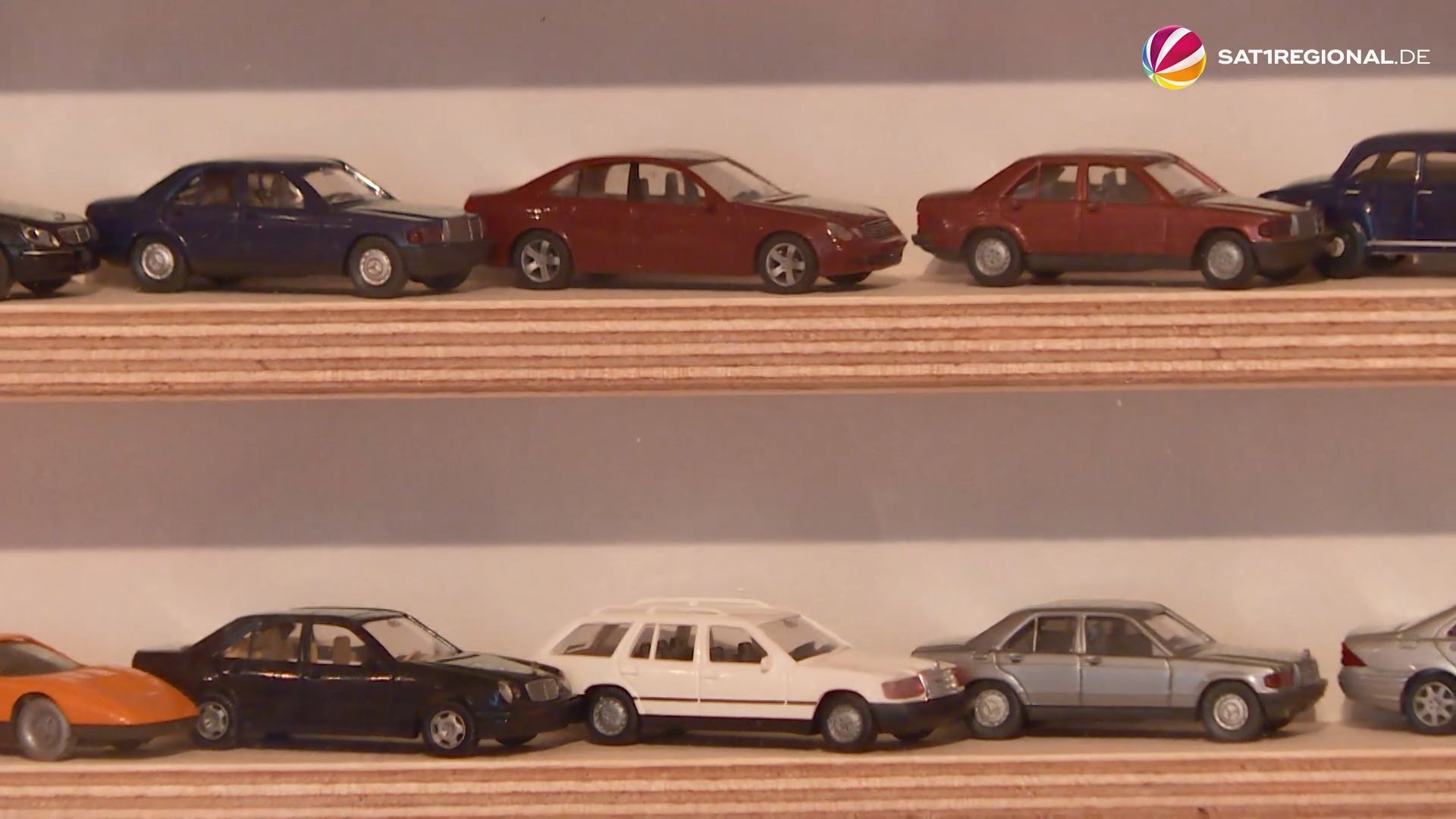 Miniaturauto-Sammlung: Wolfsburger hat 10.000 Modellautos im Haus