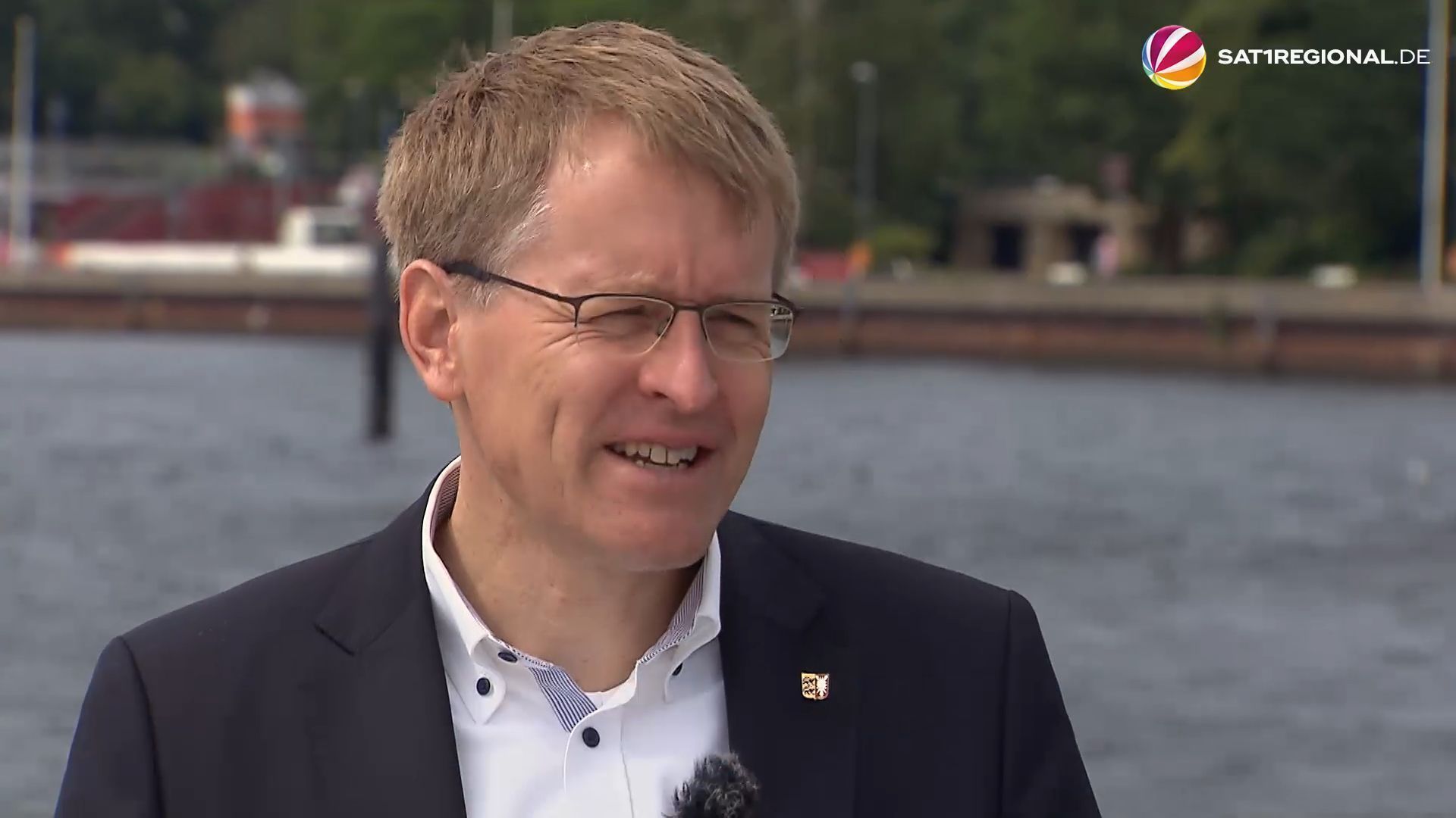 Schleswig-Holsteins Ministerpräsident Daniel Günther im Sommerinterview