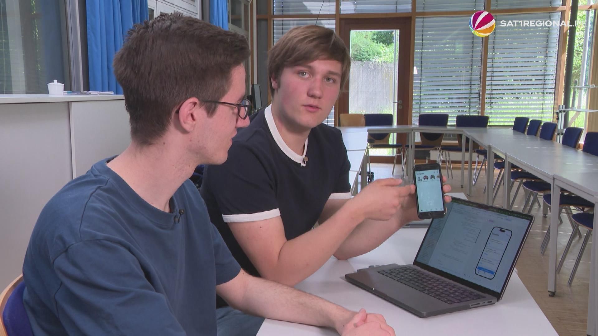 Étudiants de Brême avec une application contre l'addiction au défilement dans la finale de "Jugend forscht"