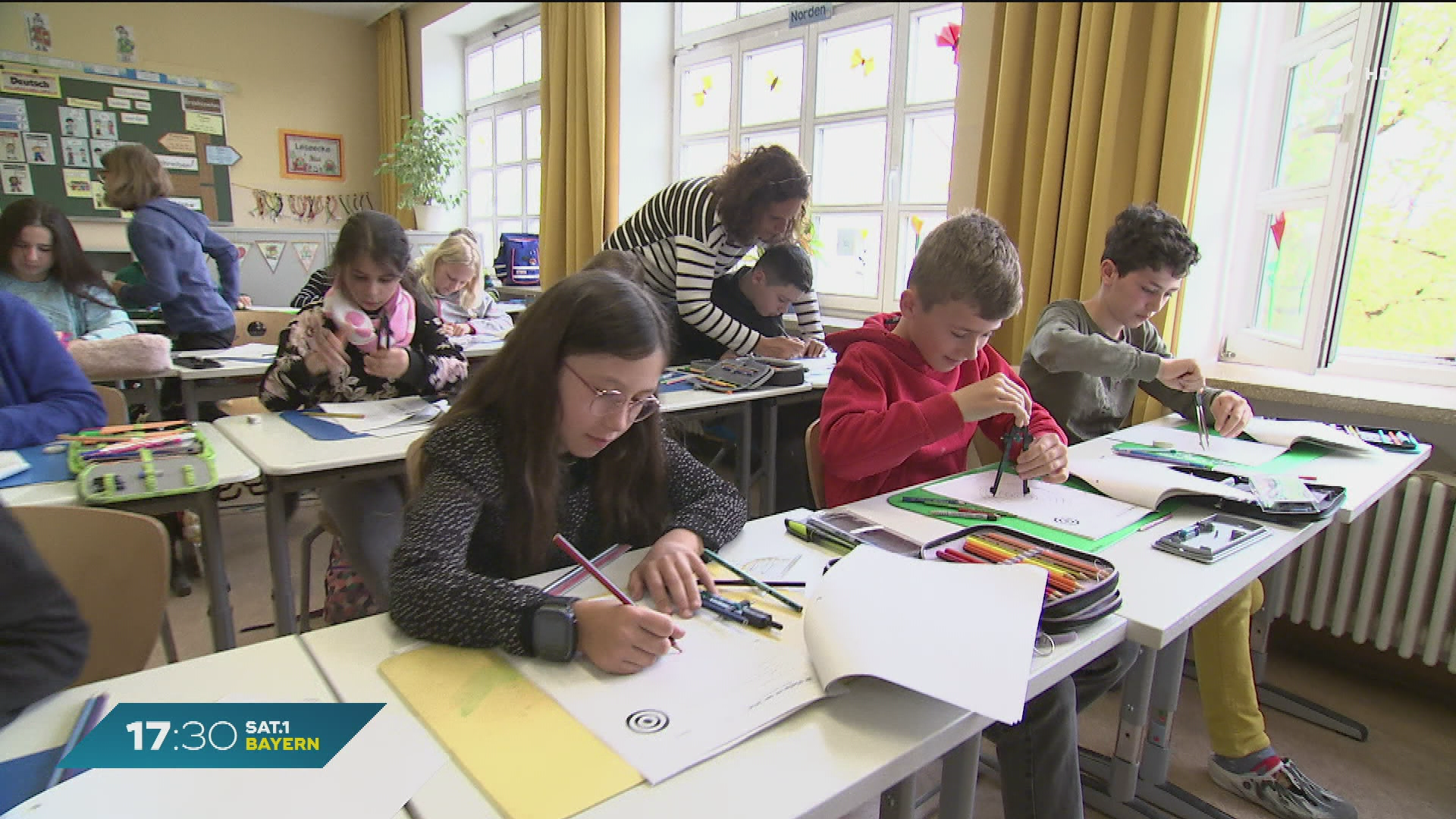 Video: Bildung in Bayern: Gutachten zeigt große Defizite an Schulen