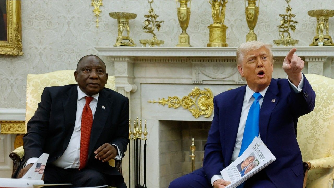 Trump wirft Südafrikas Präsidenten „Genozid“ vor