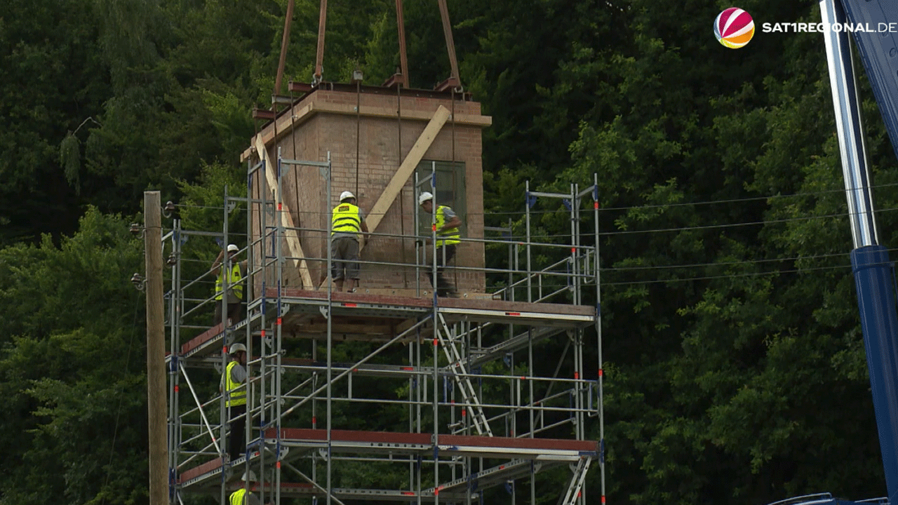 Video: Freilichtmuseum am Kiekeberg bekommt eigenen Trafoturm