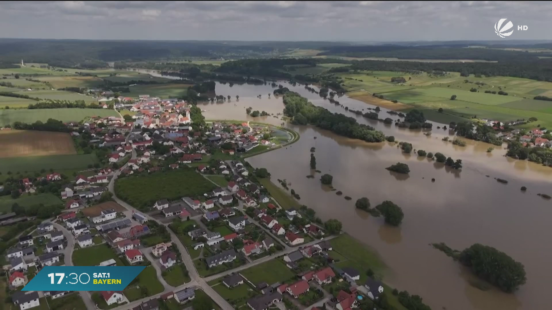 Video: Hochwasserschutz in Bayern: Grünen fordern Stopp von Baugenehmigungen