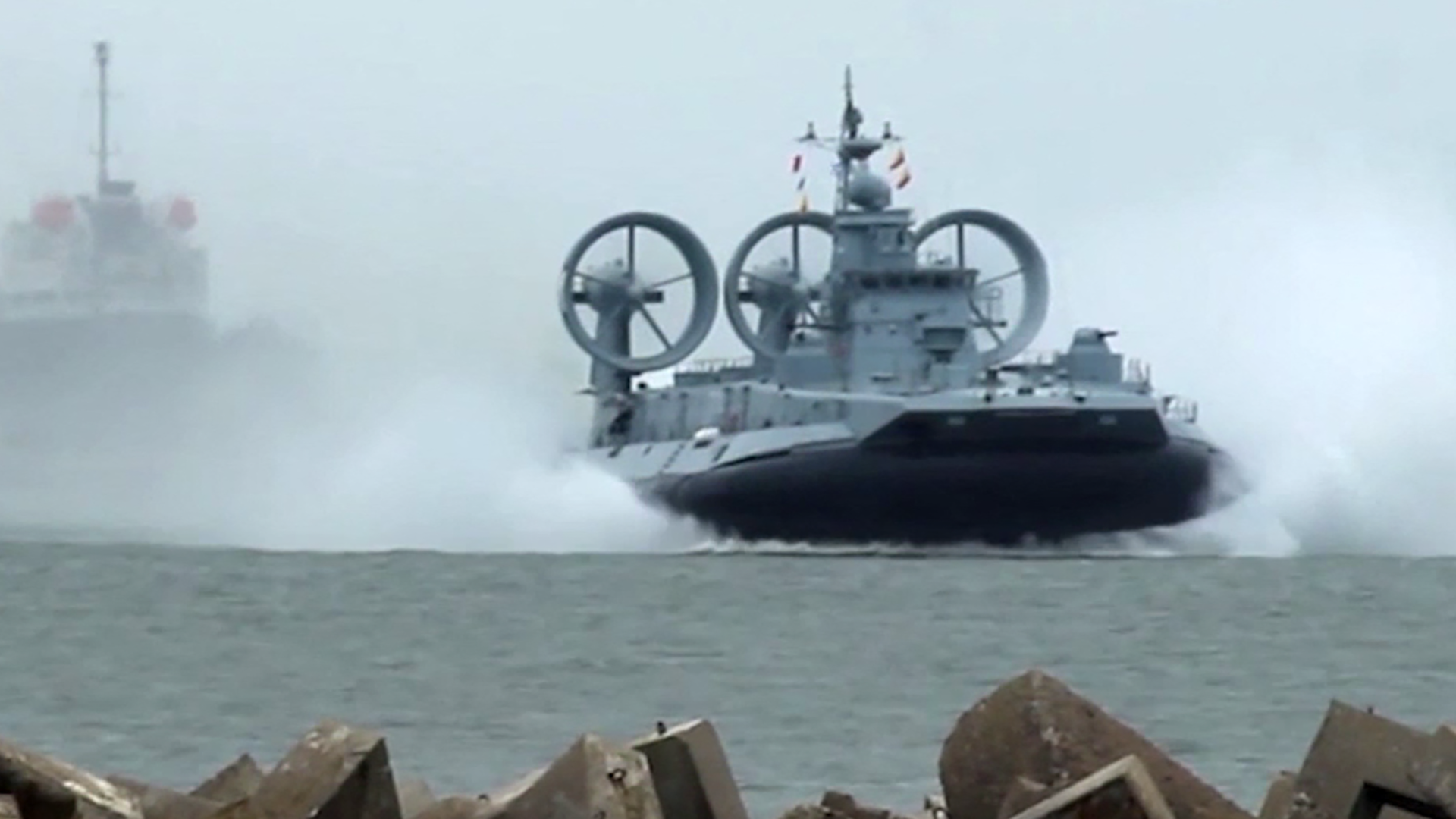 Video: Russland und Belarus starten Großmanöver