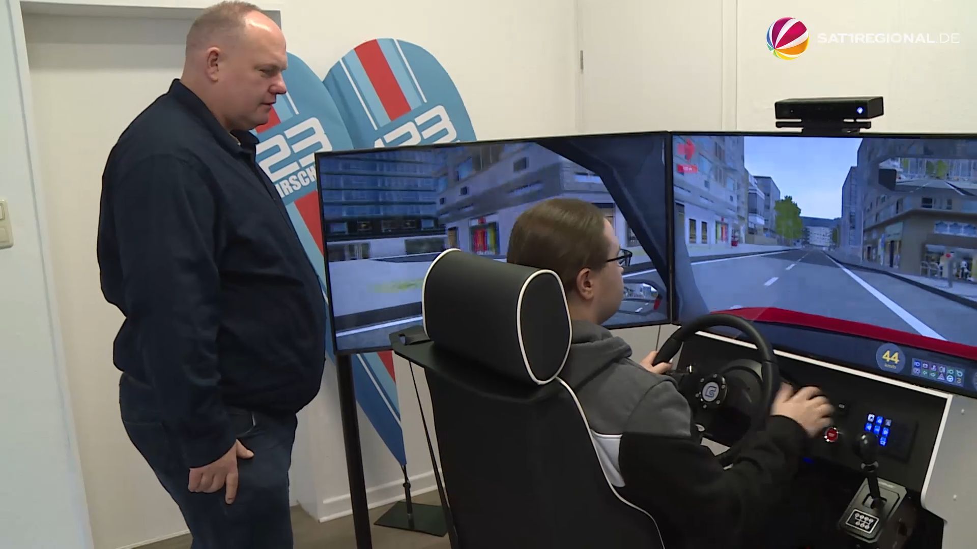 Fahrunterricht am Simulator: Fahrschule will günstigeren Führerschein ermöglichen