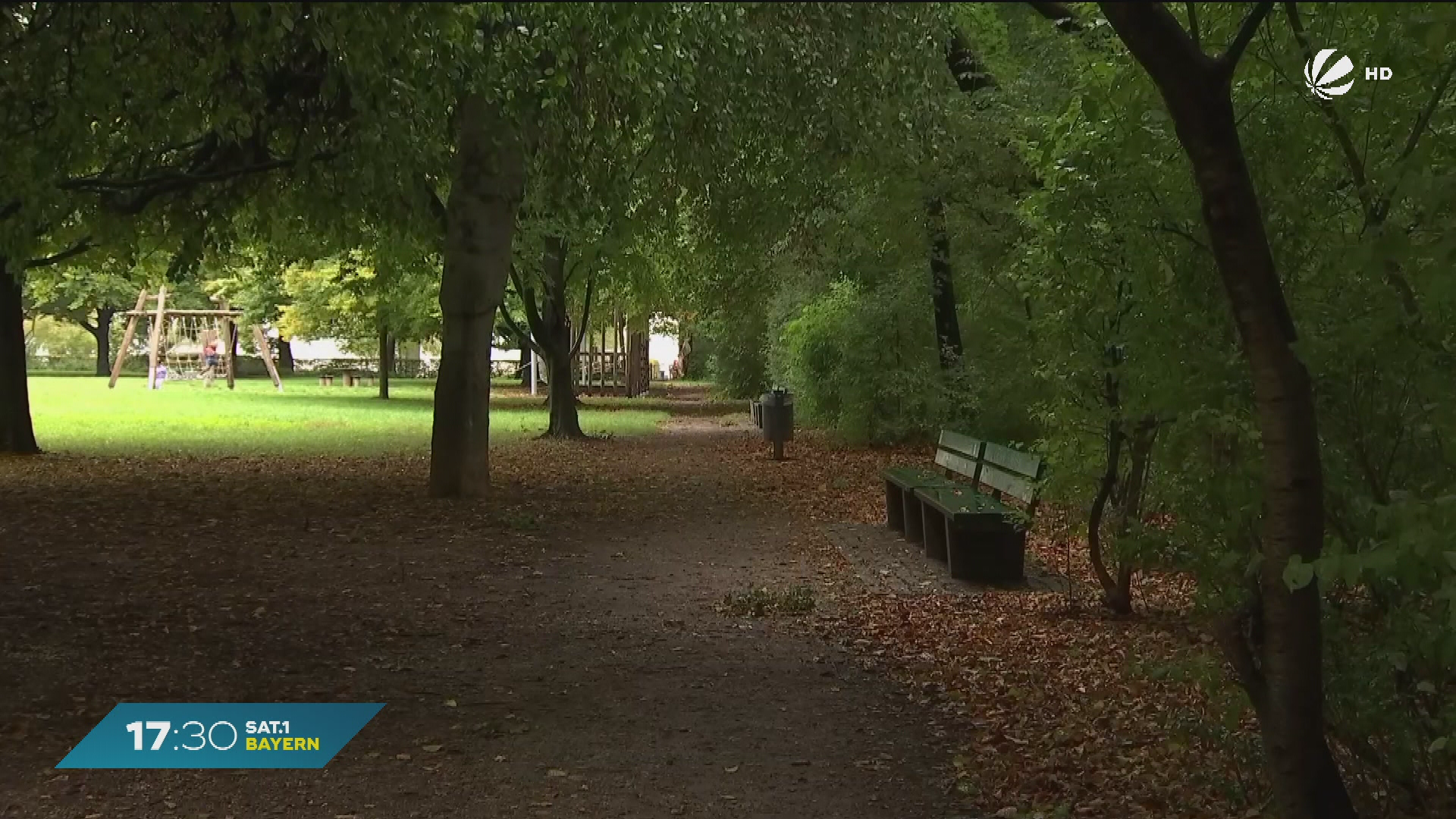 Video: 15-Jährige von maskiertem Mann überfallen: Polizei München sucht Zeugen