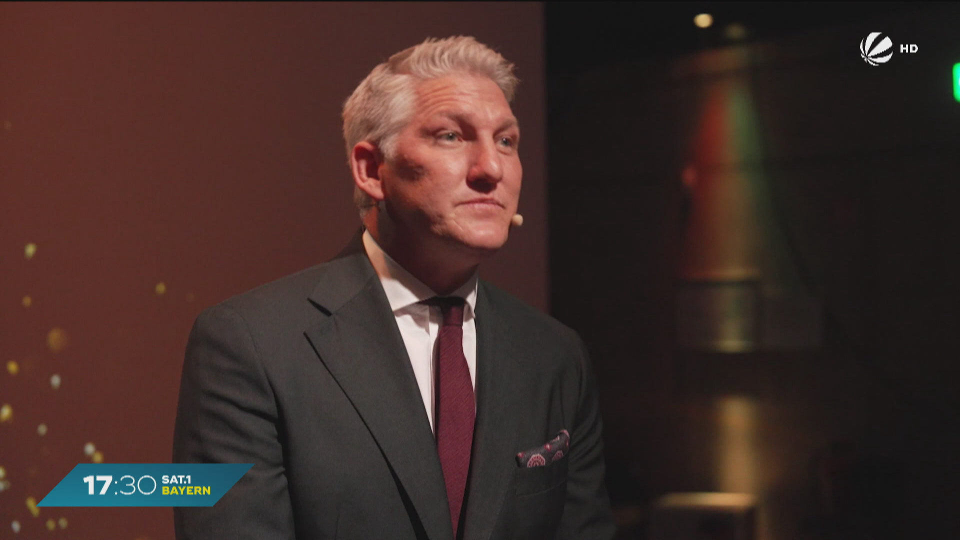 Video: Aufnahme in Hall of Fame: Schweinsteiger kämpft mit Tränen