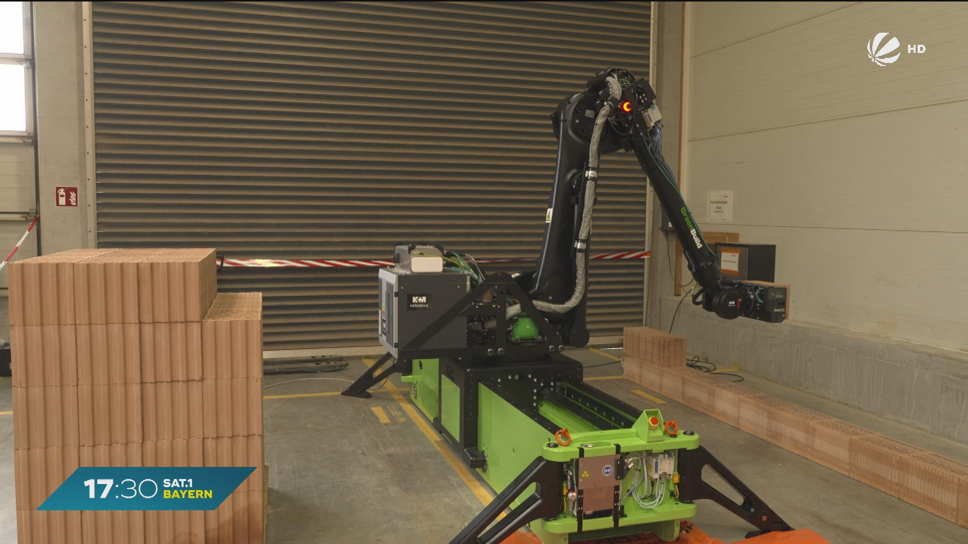 Video: Zukunft des Mauerbaus: Erster Mauerwerksroboter in Plattling vorgestellt