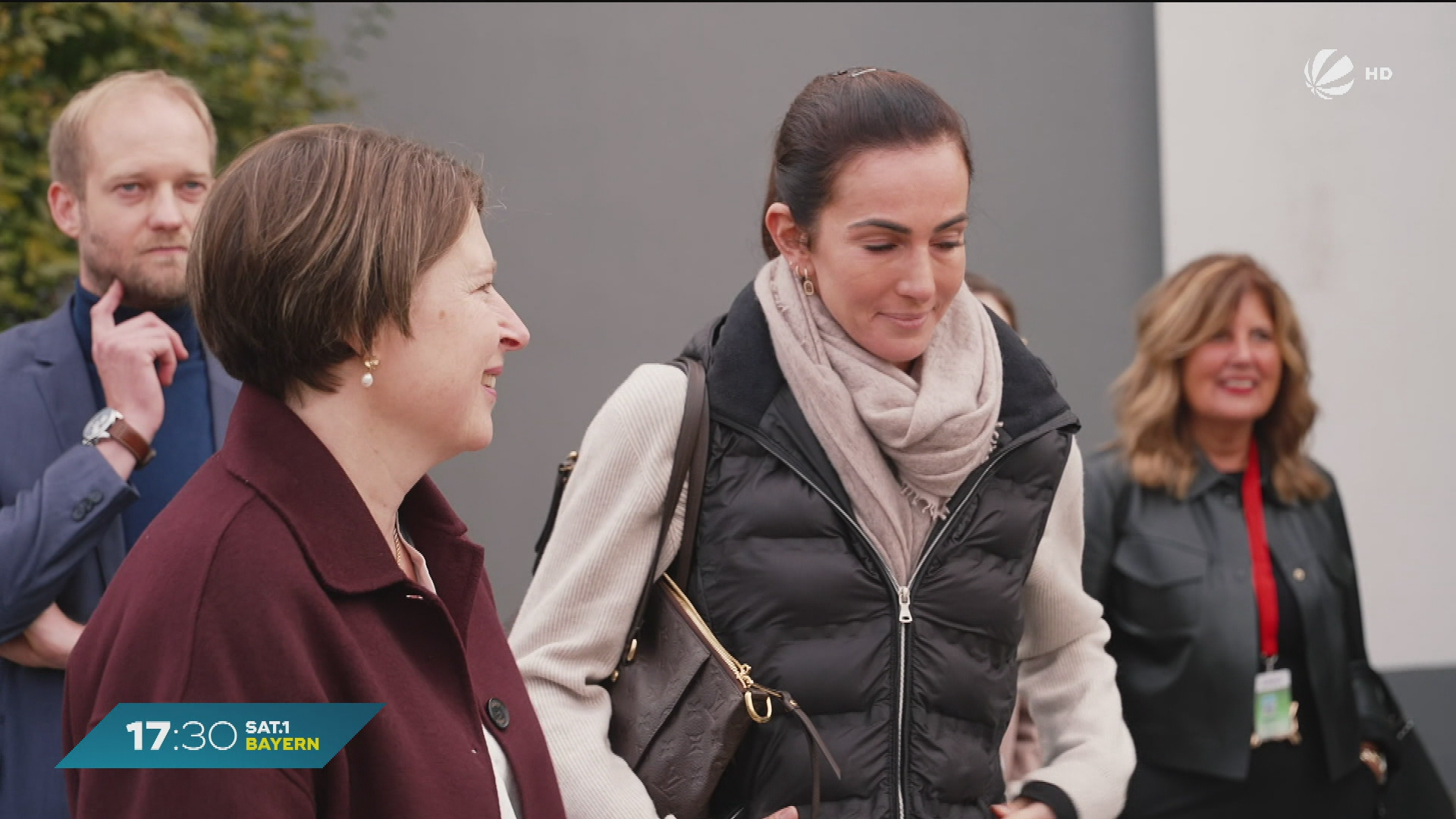 Video: Promi-Praktikum im Landtag: geht Lisa Müller in die Politik?