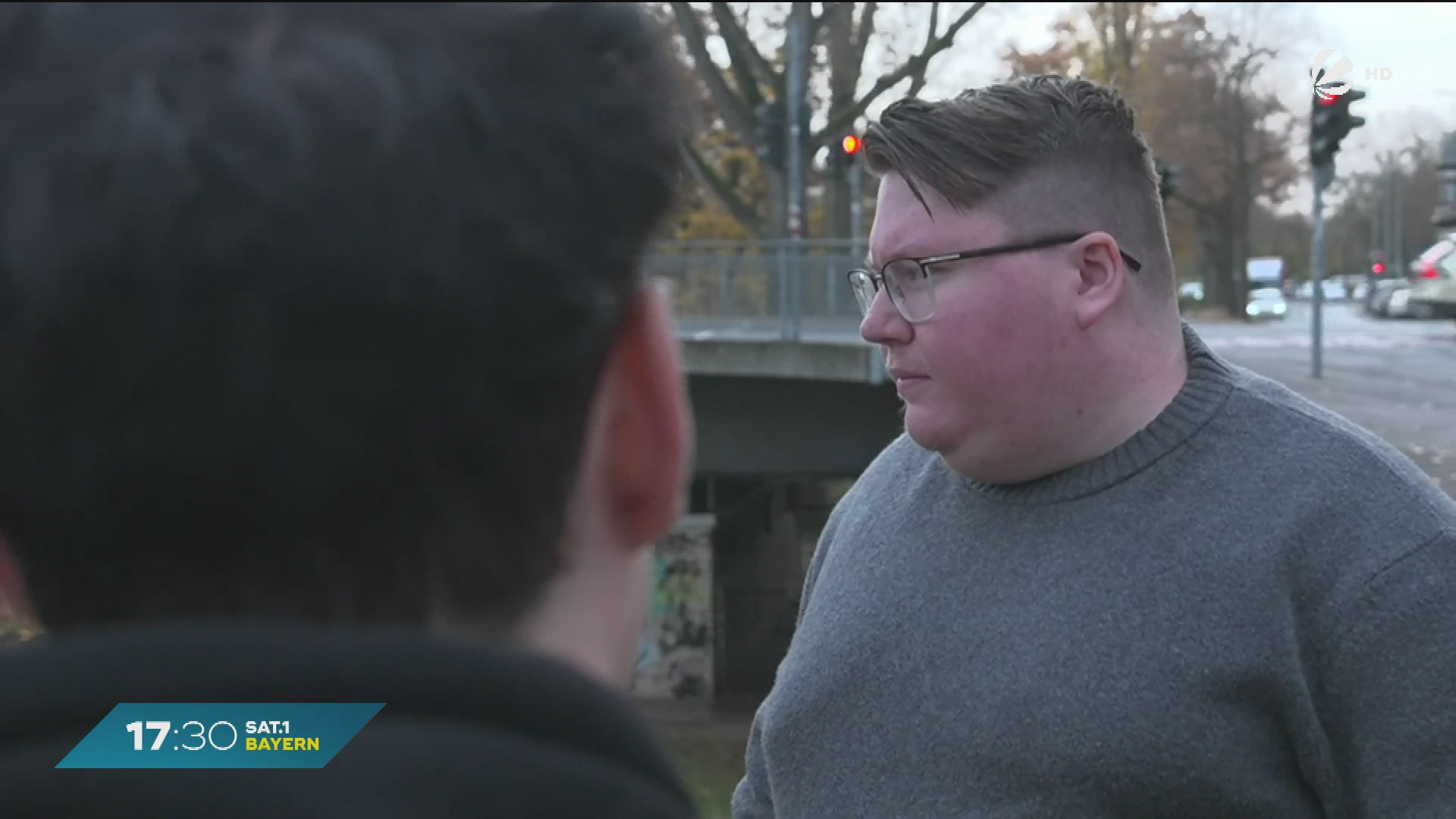 Video: Vergiftete Tiefkühlpizza: Sohn spricht über Mordversuch seines Vaters