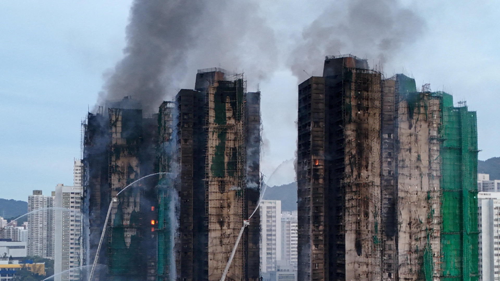 Video: Hongkong: Über 60 Tote nach Brand-Drama
