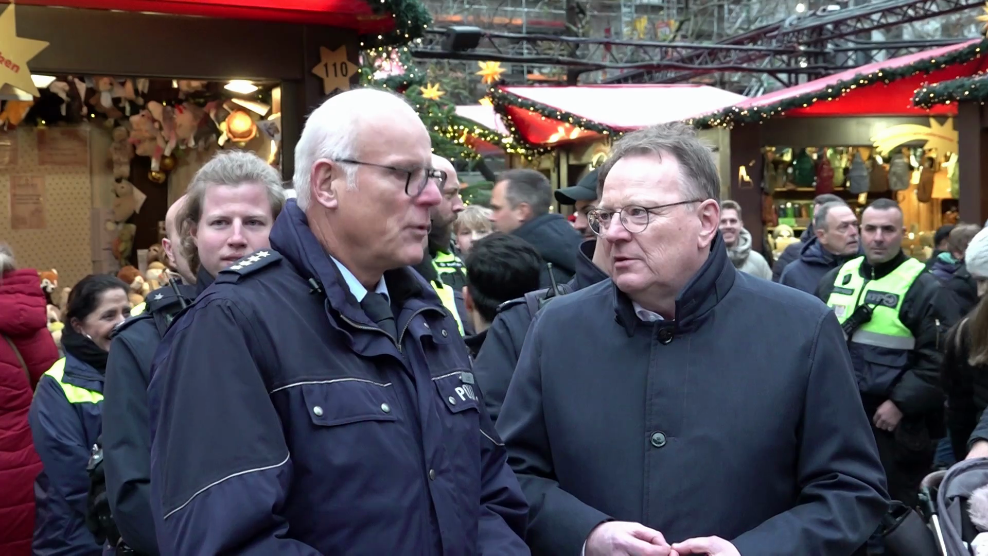 Video: Sicherheitslage auf Kölner Weihnachtsmärkten