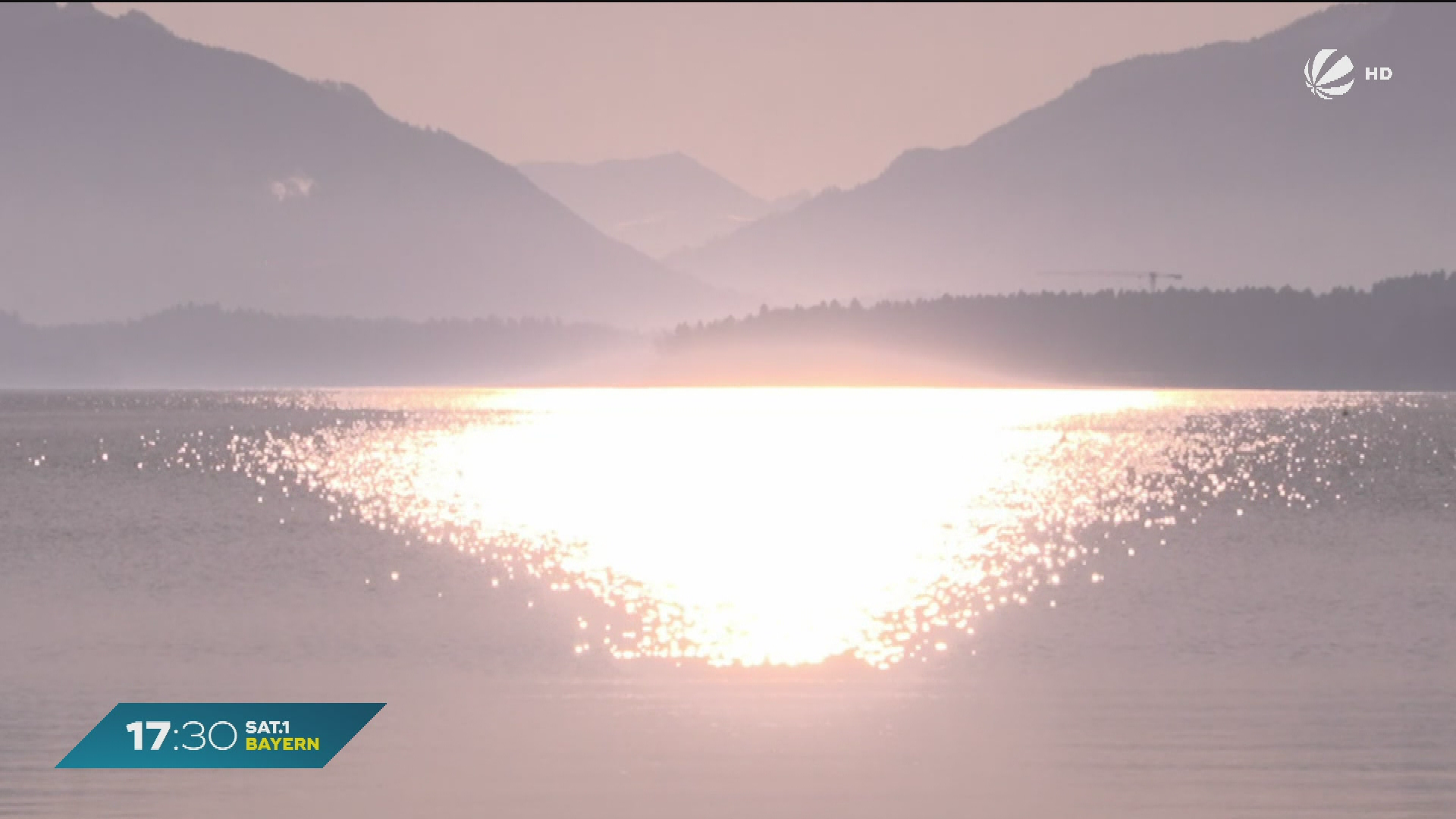 Video: Sonne bei Seebruck: Vorweihnachtlicher Glitzerzauber im Chiemsee