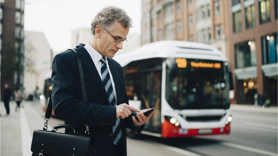 49-Euro-Ticket: Seniorenrabatt sorgt für Kritik