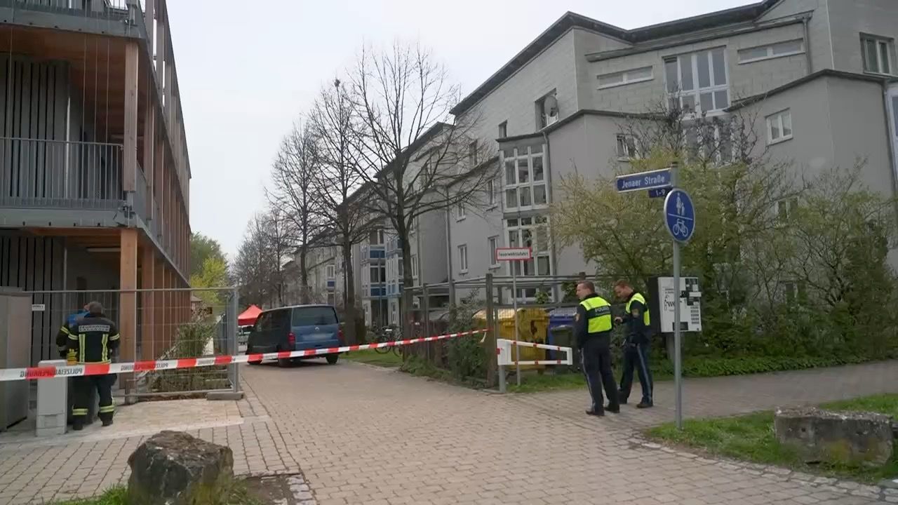 Video: Tödliche Attacke in Erlangen: Mann stirbt nach Stichverletzungen
