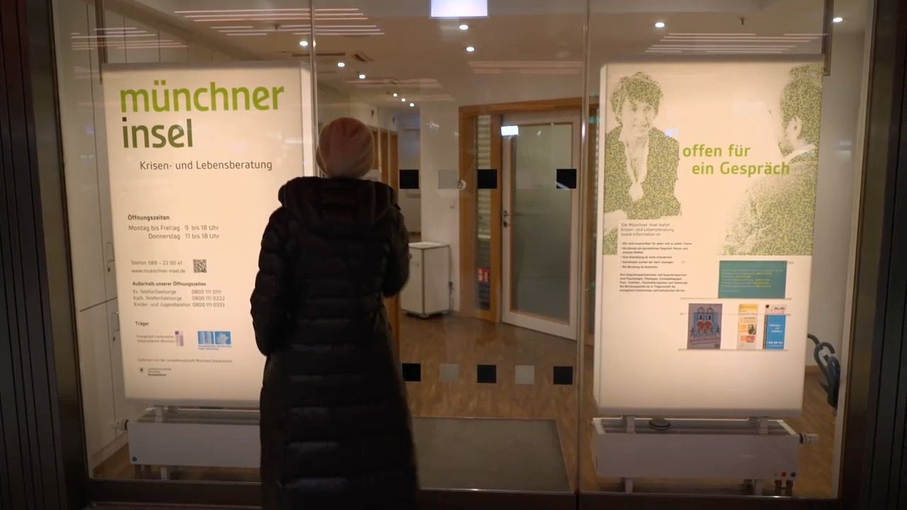 Video: Lebensformen: Hilfe in schweren Zeiten - Seelsorge in Bayern hört zu