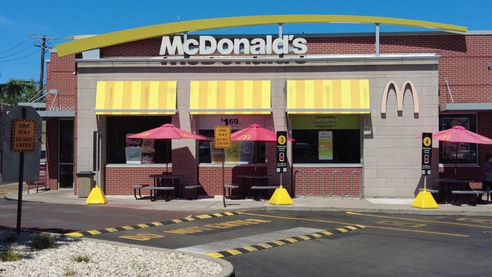 Bunte Getränke und hippe Sandwiches: McDonalds Restaurants für TikTok Generation
