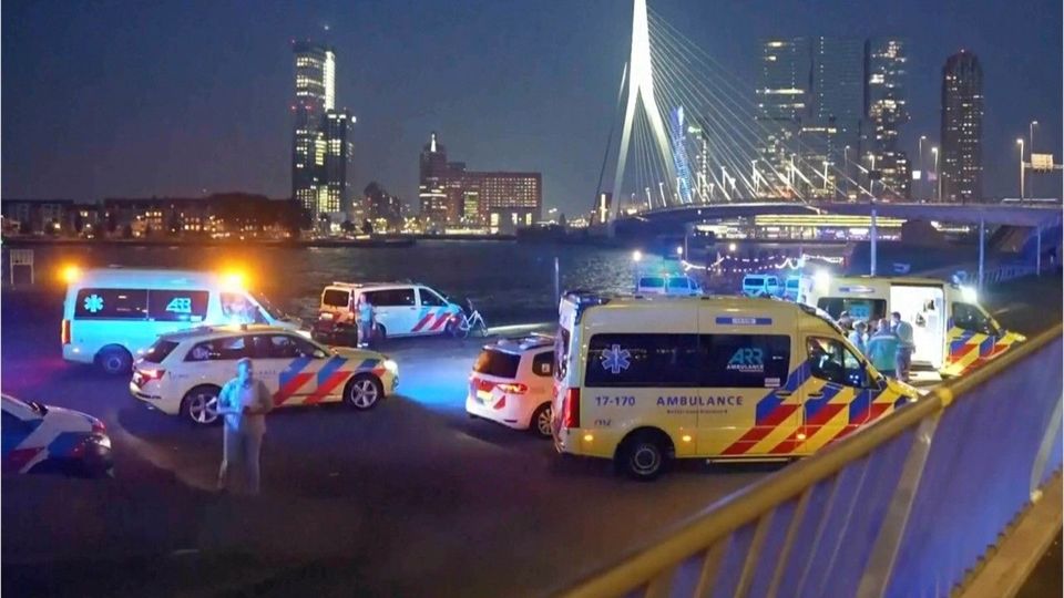 „Wahlloser“ Messerangriff: Ein Toter und ein Verletzter in Rotterdam