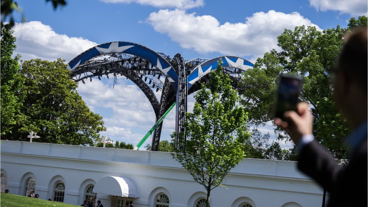 Video: Kampf-Arena im Weißen Haus: Trump plant UFC-Event