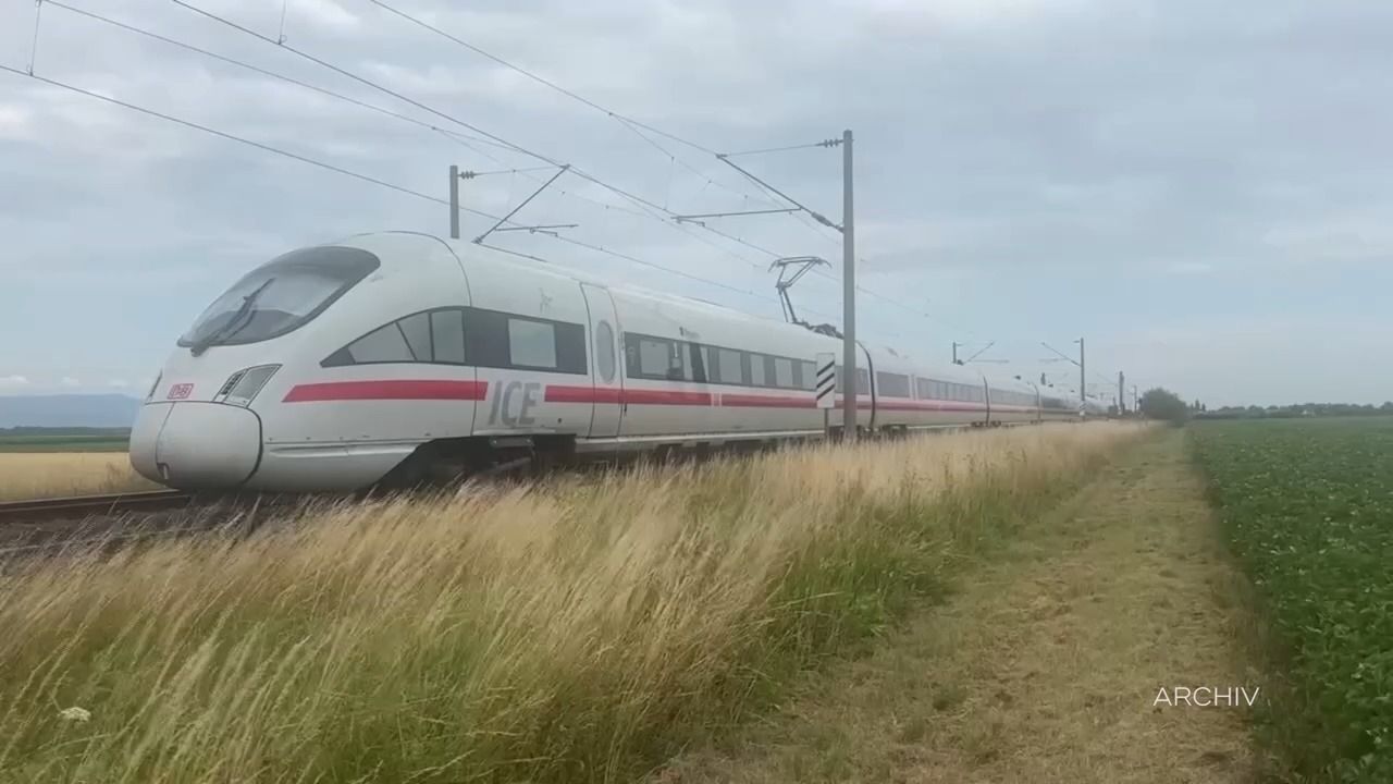 Video: Nach Axtangriff im ICE: Psychiatrie für 21-Jährigen gefordert