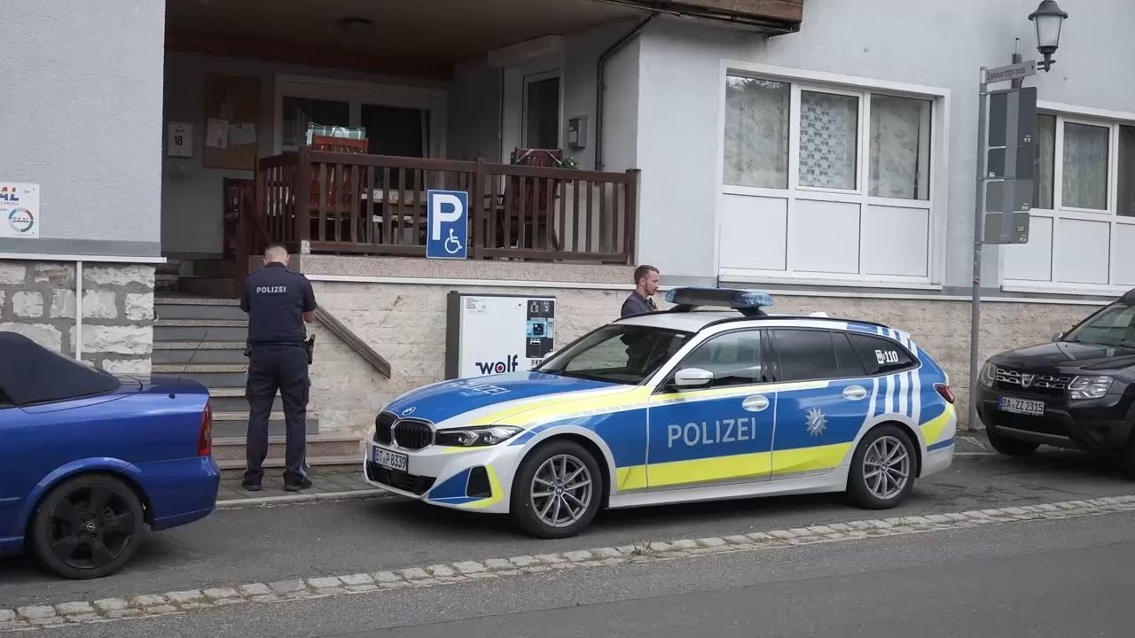 Video: Großeinsatz in Oberfranken: Vater vorläufig festgenommen