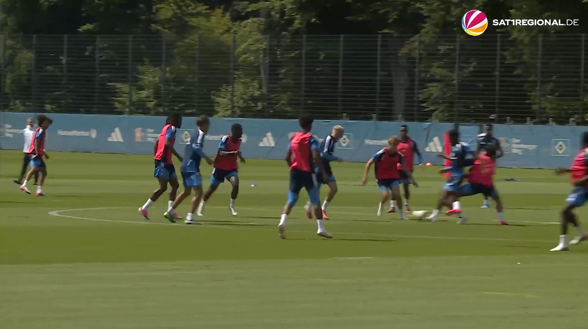 Video: HSV zurück im Volkspark: Vorbereitung auf zweite Bundesliga-Saison