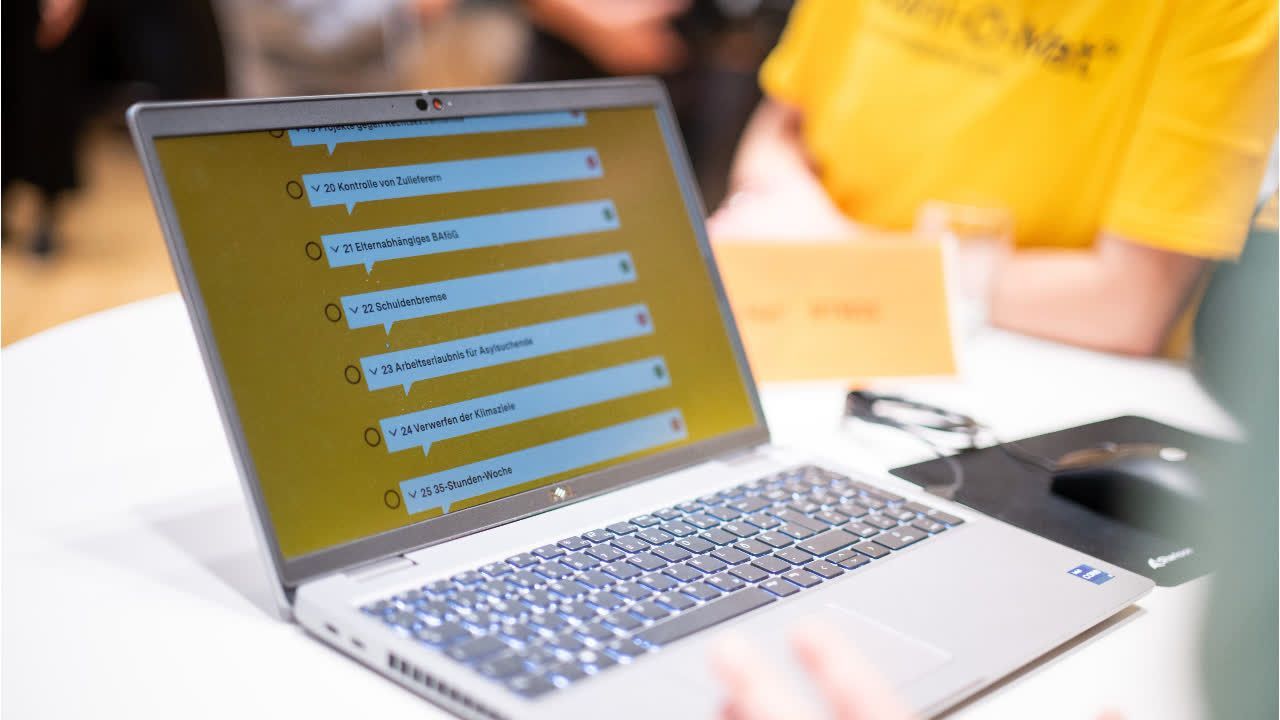 Video: Wahl-O-Mat: Mit wenigen Klicks herausfinden, welche Partei passt