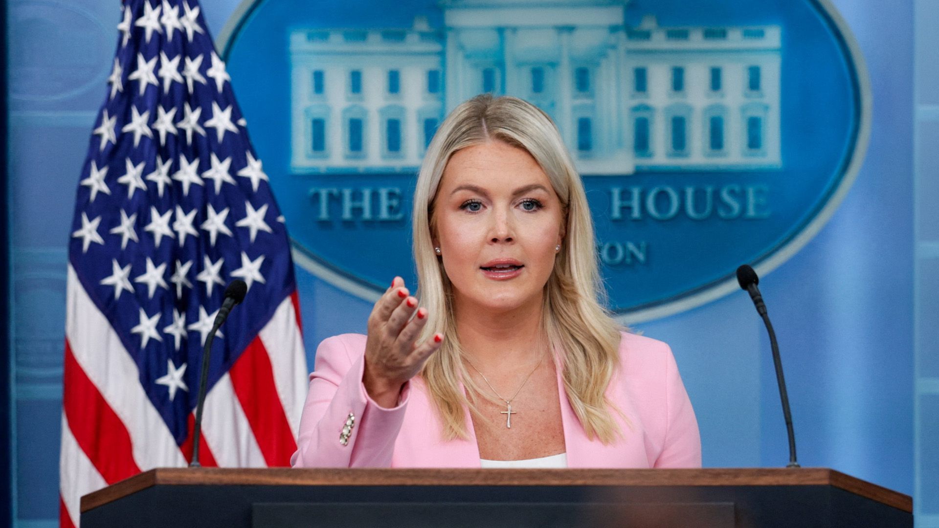 Video: Trumps Pressesprecherin Leavitt kündigt