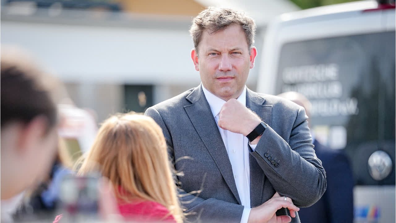 Video: Klingbeil fordert Aufarbeitung nach AfD-Spende