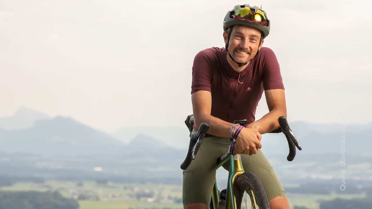 Video: Kollision mit Hirsch oder Reh? Radsportprofi Max Riese gestorben