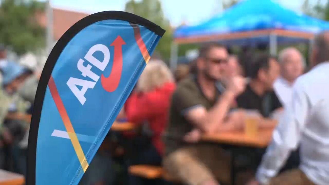 Video: Umgang mit der AfD: Welche Strategie könnte wirken?