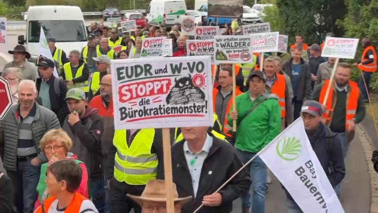 Video: Protest vor Agrarministerkonferenz: Bauern fordern weniger Bürokratie