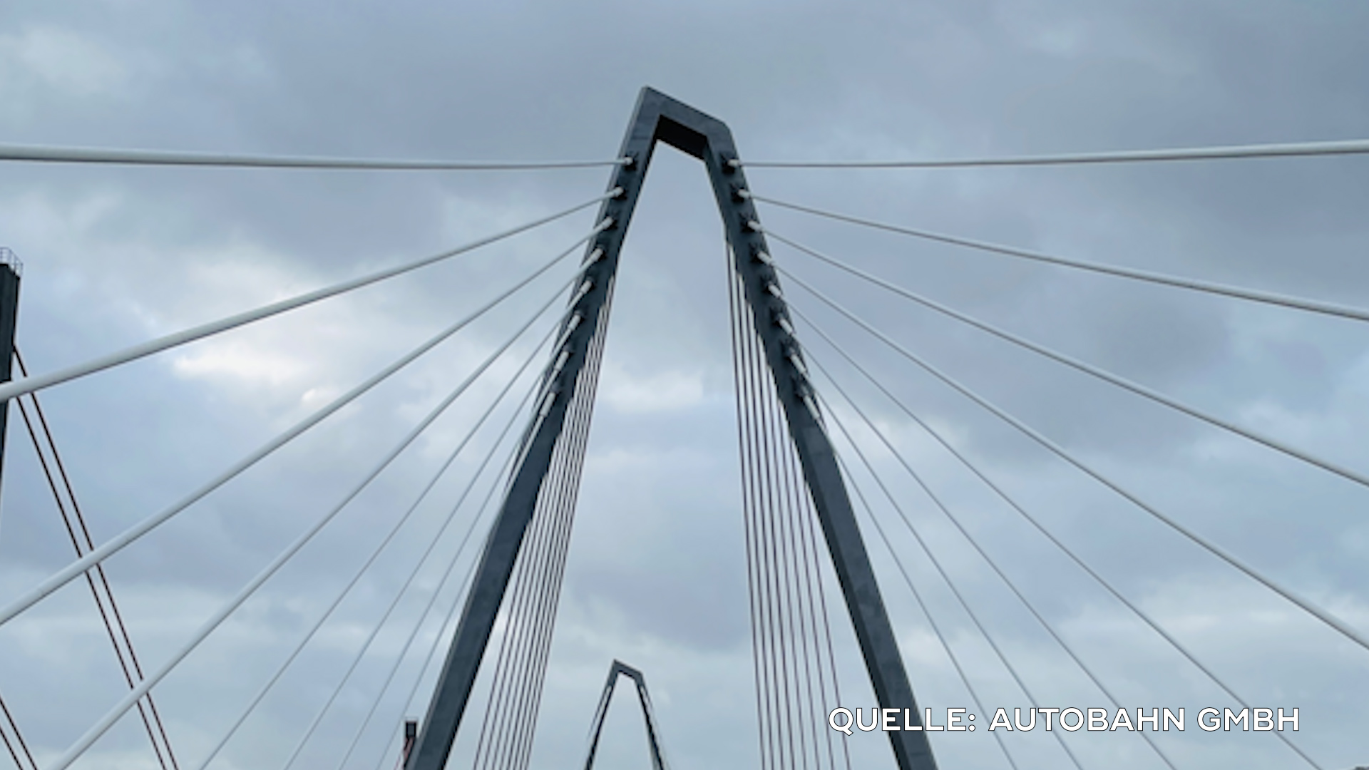 Video: Eisüberwachung an Leverkusener Brücke