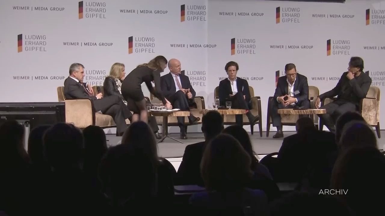 Video: Grauzone zwischen Politik und Geschäft? Söder sagt Ludwig-Erhard-Gipfel ab