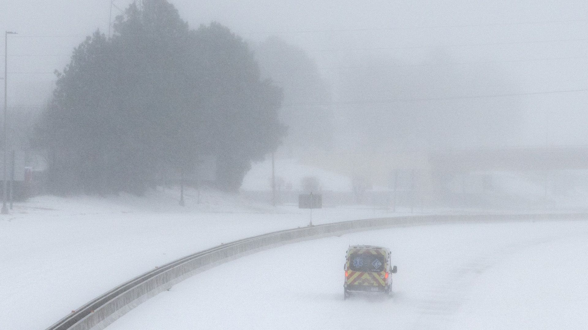 Video: Stromausfall: Wintersturm legt USA lahm