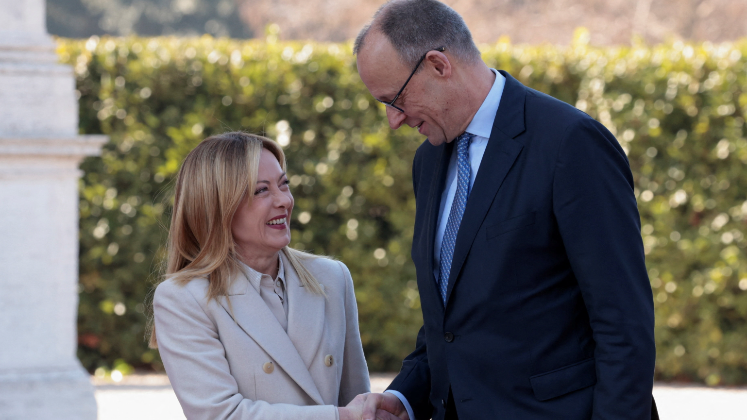 Video: Merz und Meloni schließen acht Deals ab