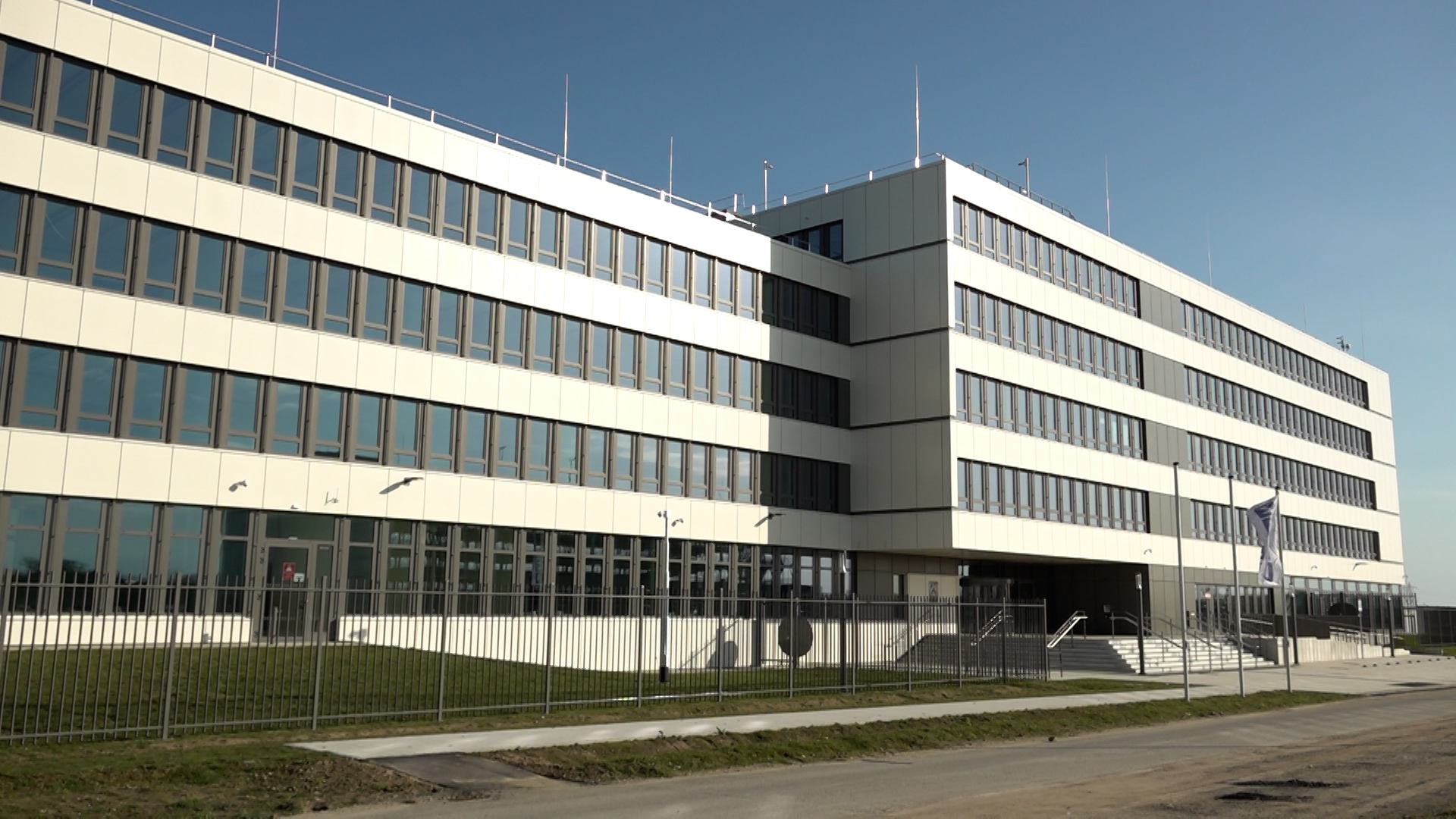 Video: NRW kauft Rechenzentrum am Kaarster Kreuz