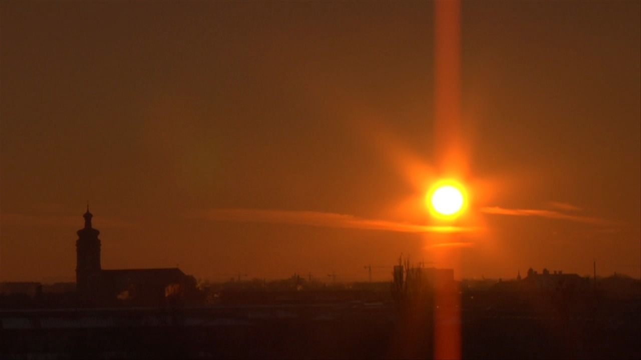 Video: Schlafstörungen in Bayern: Immer mehr Menschen betroffen