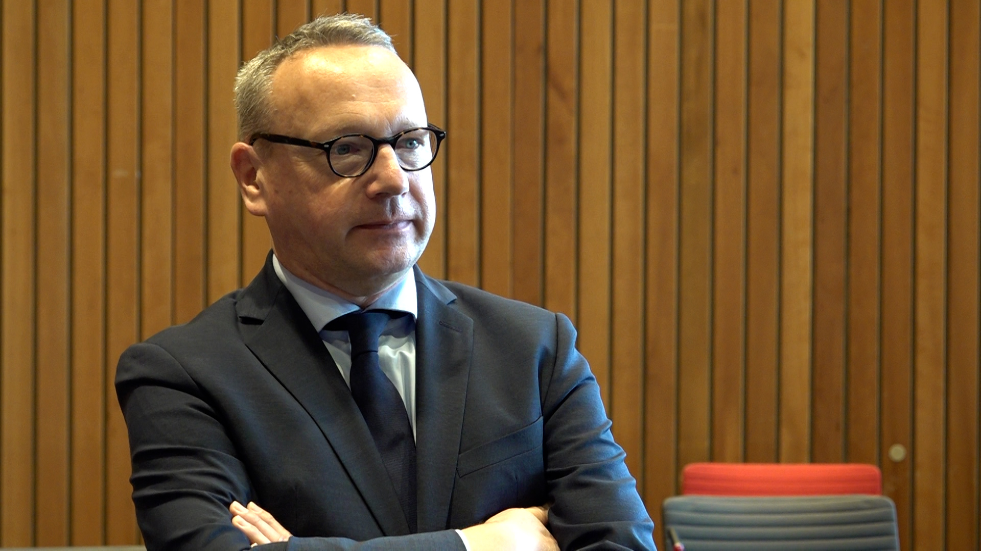 Video: Solingen-Ausschuss: Justizminister Limbach sagt als Zeuge aus