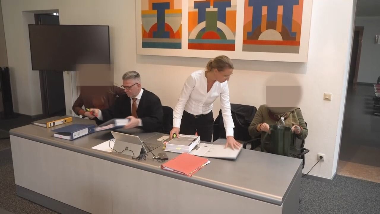 Video: Tod bei Hausgeburt: Verfahren gegen zwei Hebammen eingestellt